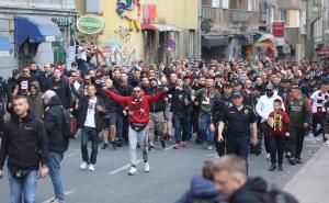 Foto: Dž.K./Radiosarajevo / Korteo Hordi zla na ulicama Sarajeva prije utakmice